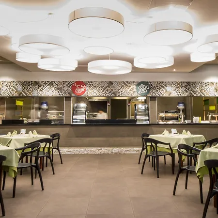 Beatriz Playa & Hotel Puerto del Carmen (Lanzarote)