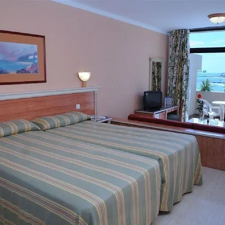 Beatriz Playa & بويرتو ذيل كارمين