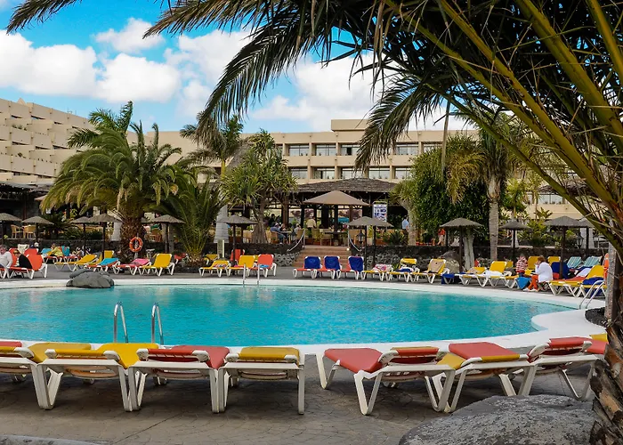 Beatriz Playa & بويرتو ذيل كارمين