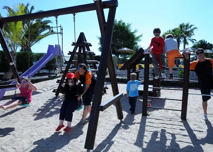 Beatriz Playa & بويرتو ذيل كارمين