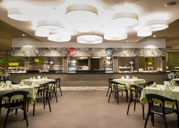 Beatriz Playa & فندق بويرتو ذيل كارمين