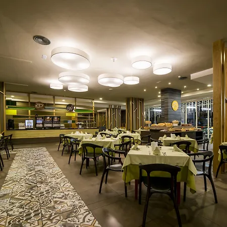 比亚特丽斯海滩spa酒店 4* 卡门港