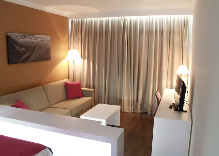 Ξενοδοχείο Beatriz Playa & 4*